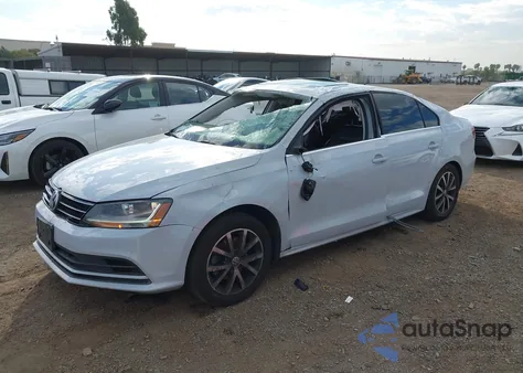 2017 Volkswagen Jetta 1.4T Se z USA, uszkodzony, nr VIN 3VWDB7AJ4HM274156